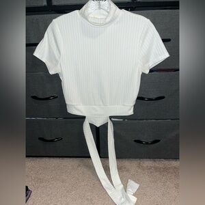 Cropped White Shirt with Ties at the Waist